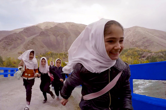 2016-12-09-1481303077-6121782-UNDP_AF_Panjshir7_schoolgirls.jpg