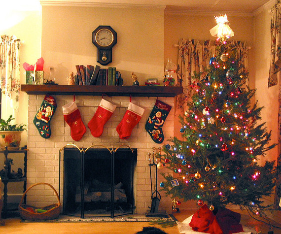 2016-12-14-1481711367-9972237-Fireplace.jpg