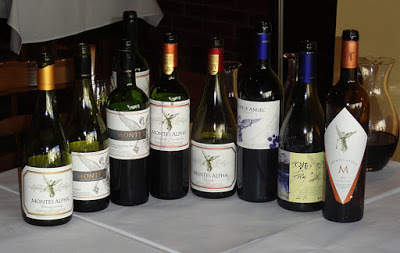 2016-12-26-1482781462-6684329-MontesGroupe8vins.jpg