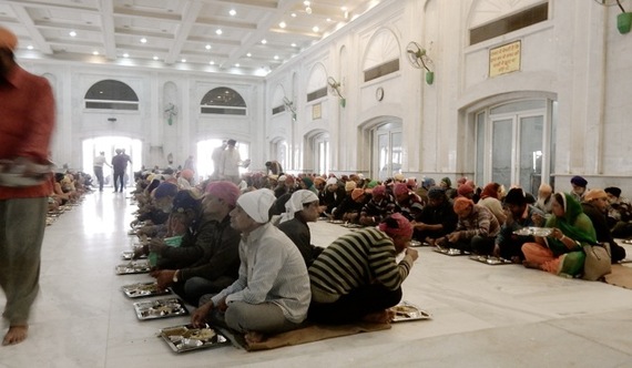 2017-01-11-1484170766-3767603-GurudwaraBanglaSahibSikhTempleDelhi.jpg