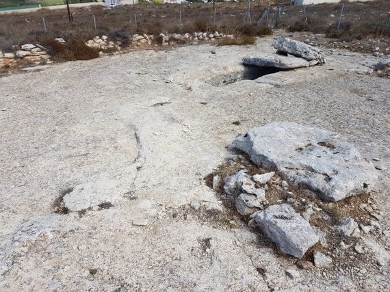 2017-03-12-1489341618-6005914-Lyrarakis_Winery_Crete_8_Karoula_ancient_wine_press.jpg