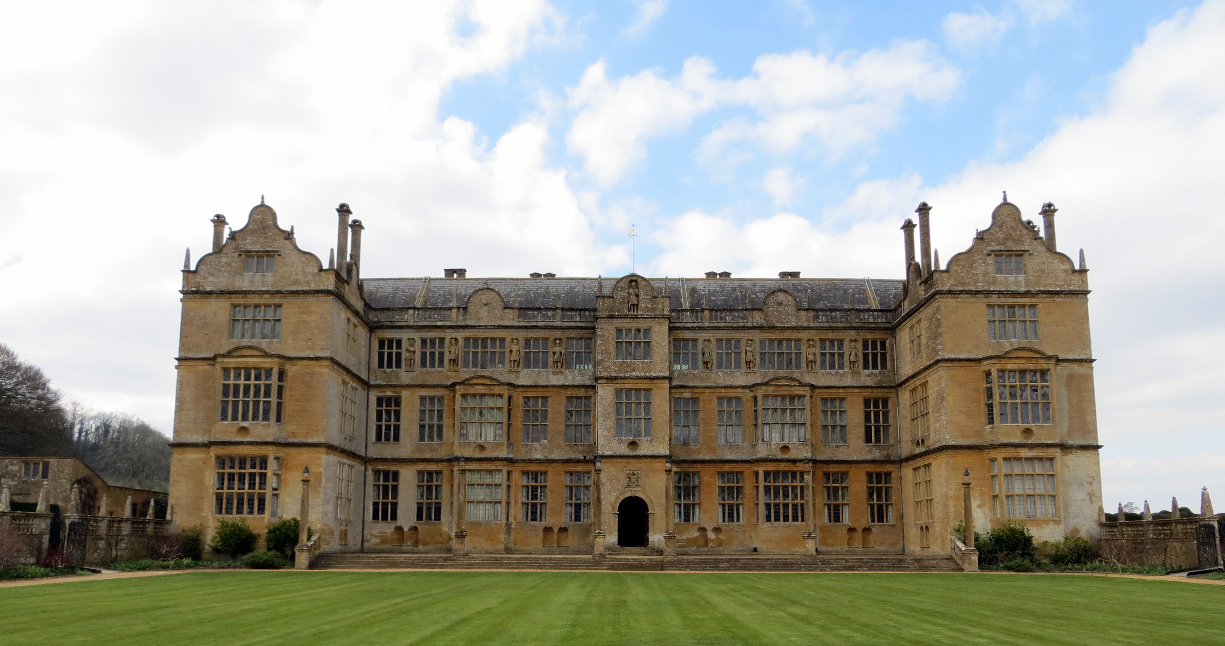 Celebrate 200 Years Of Jane Austen By Escaping To A Stately Manor.