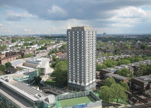 2017-06-15-1497530460-9188446-grenfelltower.jpg