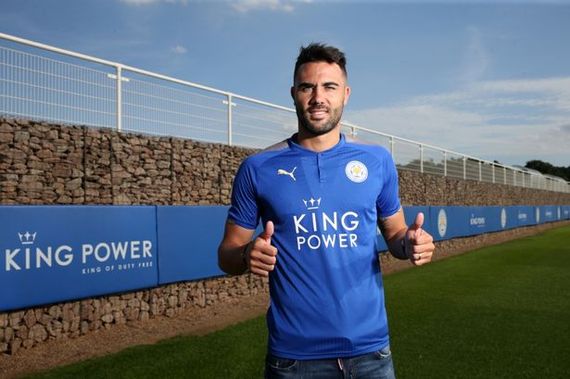 2017-07-18-1500382974-3256679-LeicesterCityUnveilNewSigningVicenteIborra.jpg