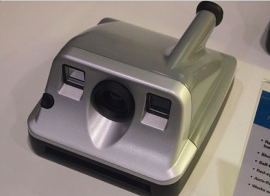 polaroid camera 2010