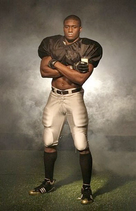 Reggie Bush Milk Ad PHOTOS: Shirtless Pictures Show Super 